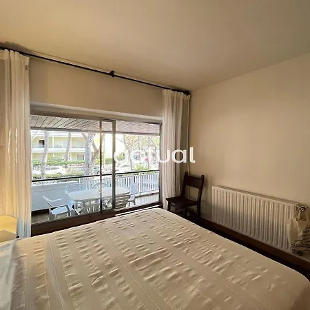 Athenea B1 Apartmán *